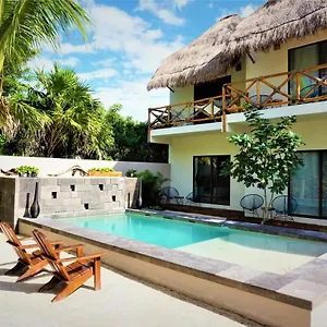 La Puerta Azul Beachfront - Adults Only 4*, Isla Holbox México